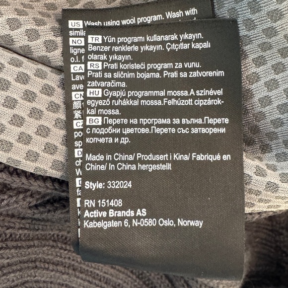 Daehlie Half-Zip Comfy Sweater - Picture 10 of 10